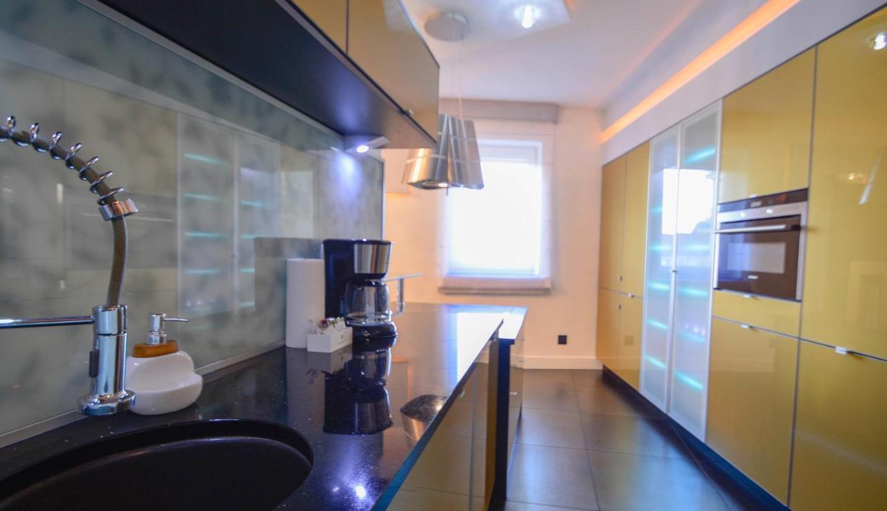 Apartamenty Bryza - Chelmonskiego - Parking - Centrum Świnoujście Extérieur photo