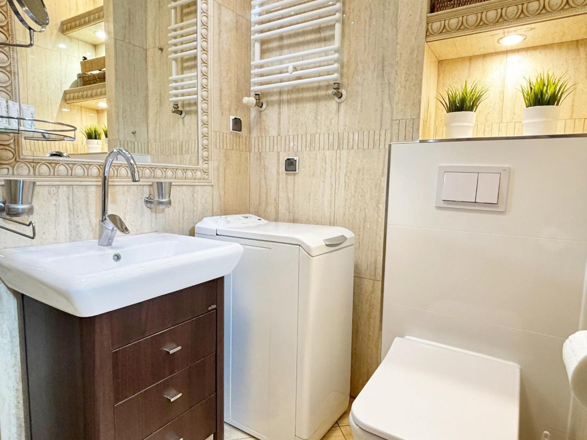 Apartamenty Bryza - Chelmonskiego - Parking - Centrum Świnoujście Extérieur photo